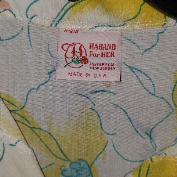 HABAND for HER Yellow Floral Button Up Top - Picture 4 of 7